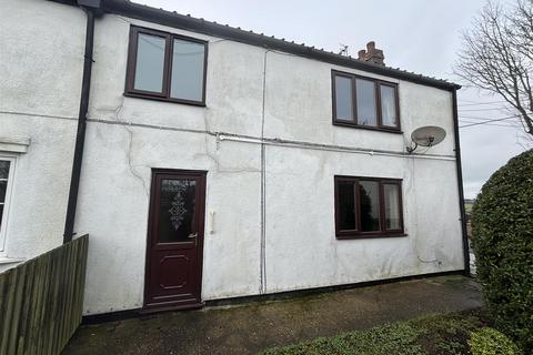 2 bed property, in The Lane, £150,000