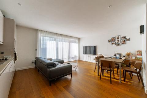 3 bed property, in Colindale Gardens, £649,950
