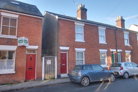 3 bed property, in Romsey, £300,000