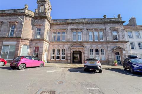 2 bed property, in Corn Exchange, £129,950