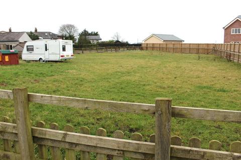 Land, in Inglewhite Road, £150,000