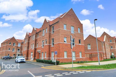 1 bed property, in Henry Shuttlewood Drive, £220,000