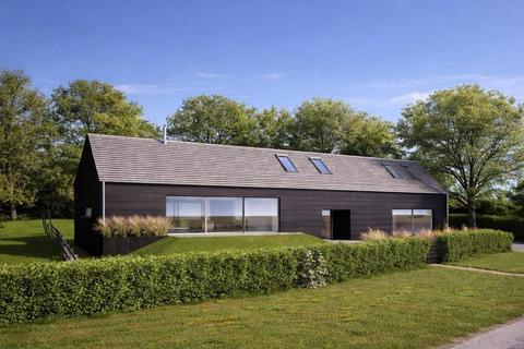 2 bed property, in Middleton On The Wolds, £345,000