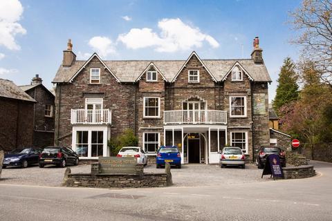11 bed property, in Moss Grove Organic, £1,550,000