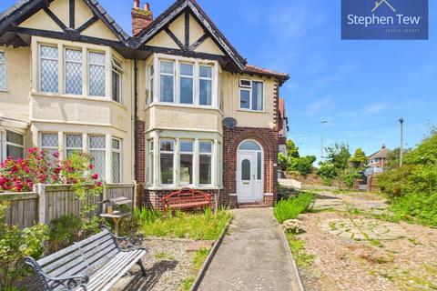 3 bed property, in Red Bank Road, £150,000