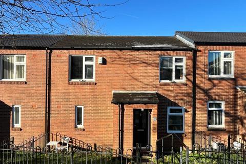2 bed property, in Friezland Close, £170,000