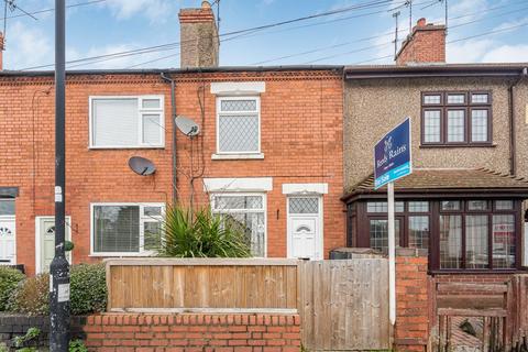 3 bed property, in Bulkington Road, £175,000