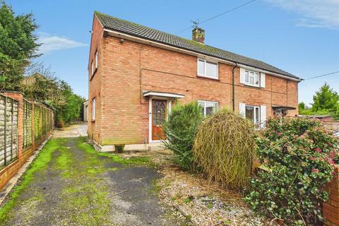 3 bed property, in Spring Hill, £200,000