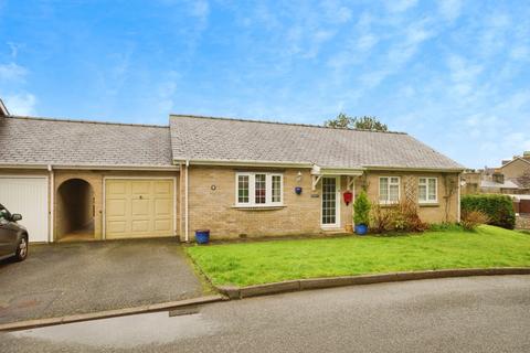 3 bed property, in North Street, £285,000