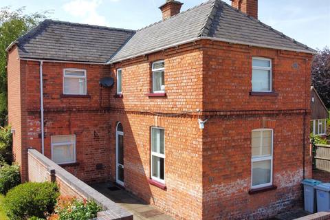 3 bed property, in Eastern Terrace Lane, £280,000