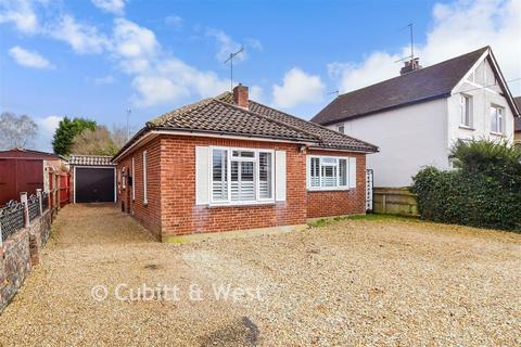 2 bed property, in The Borough, £775,000
