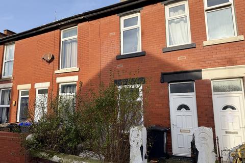 3 bed property, in Fairhurst Street, £79,950