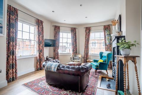 2 bed property, in Church Street, £375,000