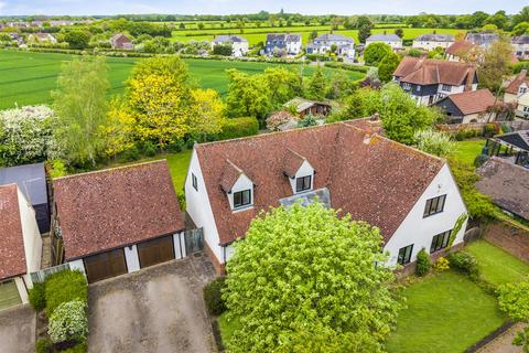4 bed property, in Bannister Green, £1,000,000