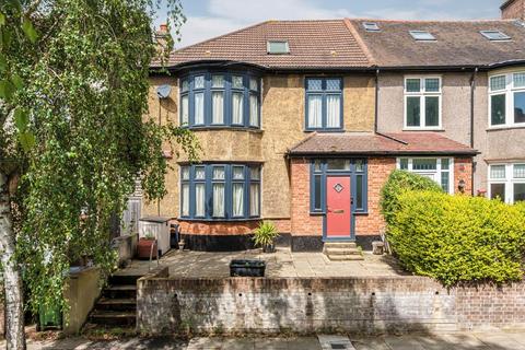 4 bed property, in Grierson Road, £950,000