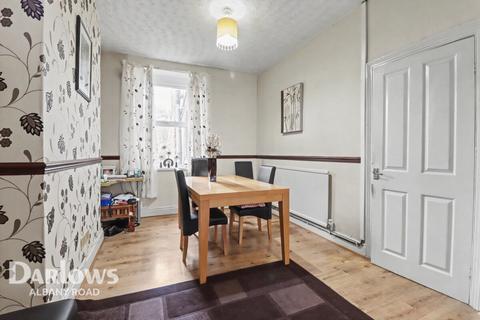 3 bed property, in Carlisle Street, £220,000