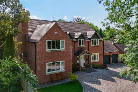 4 bed property, in Stonethwaite, £650,000