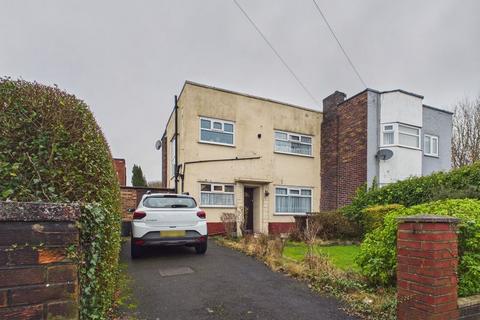 3 bed property, in St. Margarets Road, £170,000