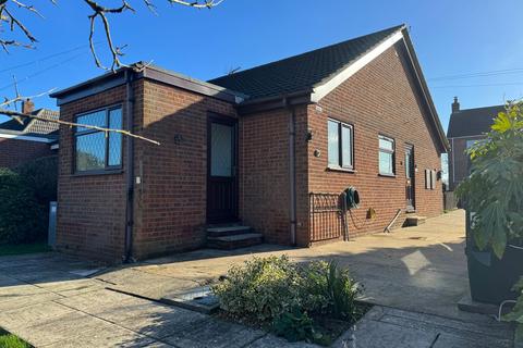 2 bed property, in Pump Lane, £189,950