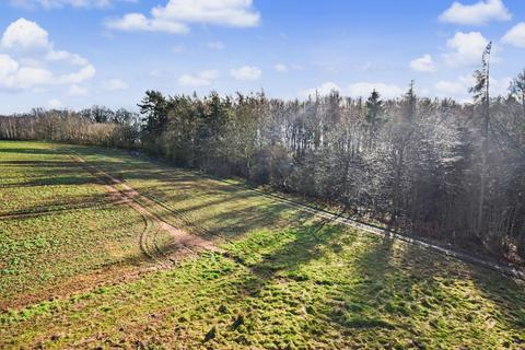 Land, in Badger Lane, £60,000