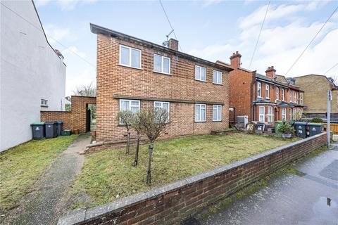 2 bed property, in Cleveland Road, £425,000