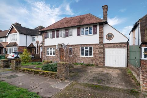 4 bed property, in Claygate Lane, £1,120,000