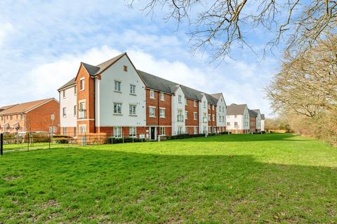 2 bed property, in Daffodil Crescent, £280,000