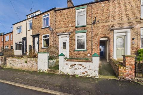 3 bed property, in Eastgate North, £125,000
