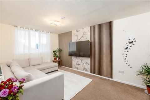 1 bed property, in Brunswick Court, £88,000