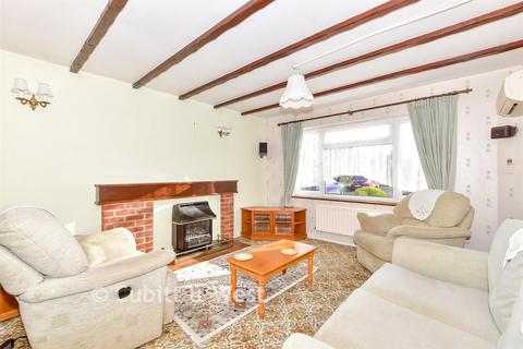 2 bed property, in Churcher Road, £300,000