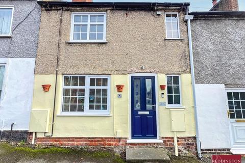 2 bed property, in Grace Dieu Road, £210,000