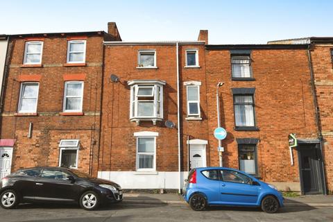4 bed property, in Monson Street, £270,000
