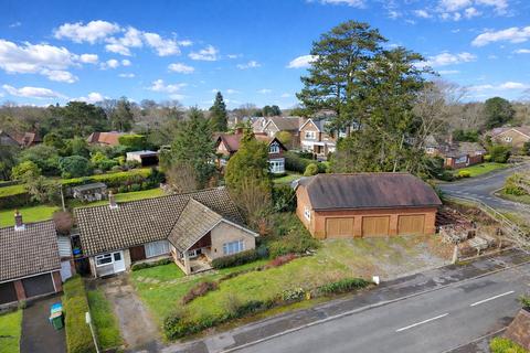 3 bed property, in Courtleas, £1,250,000