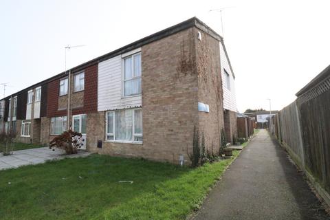 3 bed property, in High Barrets, £275,000
