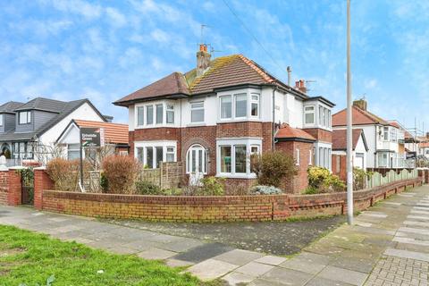 3 bed property, in Fleetwood Road, £225,000