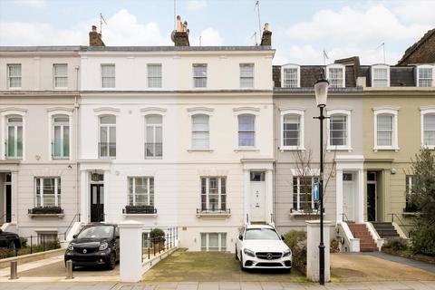 5 bed property, in Earls Court Gardens, £5,350,000