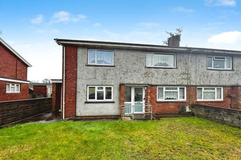 2 bed property, in Maesglas, £95,000