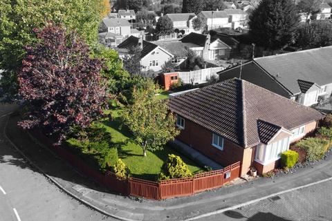 2 bed property, in Margaret Anne Road, £300,000