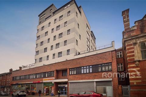 1 bed property, in Station Road, £100,000