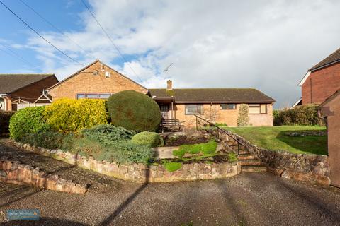 3 bed property, in Nailsbourne, £460,000