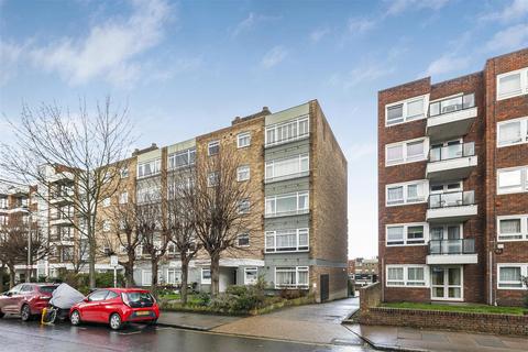 2 bed property, in St. John's Avenue, £650,000