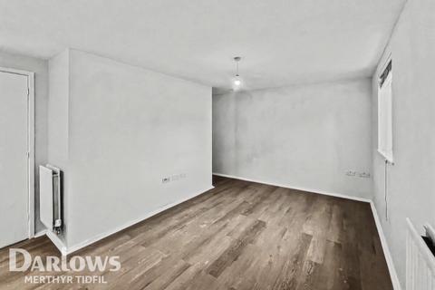 1 bed property, in Glyn Teg, £69,995