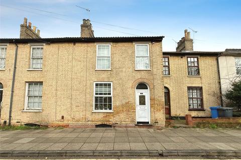 2 bed property, in Clarkson Street, £95,000