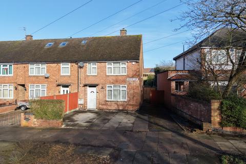 3 bed property, in Headland Road, £325,000
