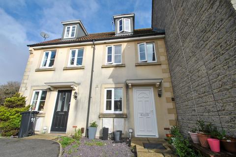 3 bed property, in Bristol BS15, £325,000