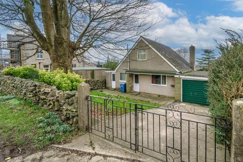 3 bed property, in Clapham Old Road, £389,950