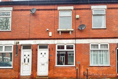 2 bed property, in Hampson Street, £225,000