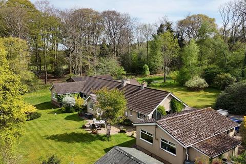 4 bed property, in Saunders Lane, £995,000