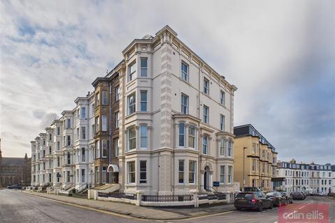 2 bed property, in Albion Road, £80,000
