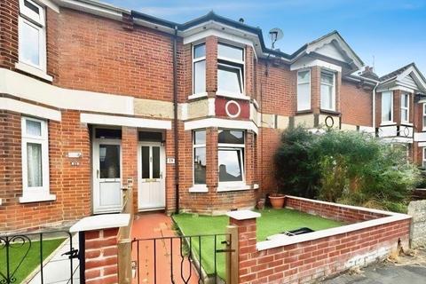 3 bed property, in Arnold Road, £290,000